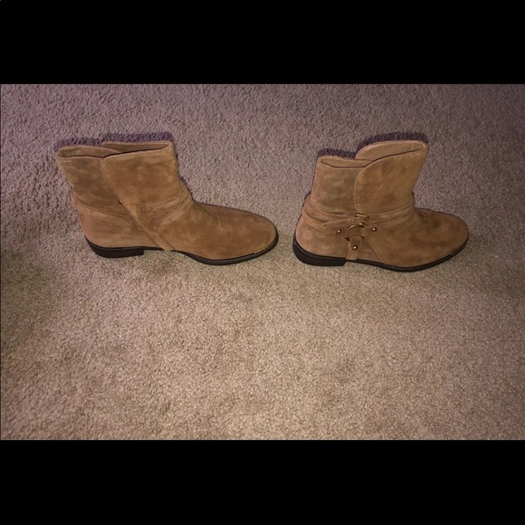Ugg boots & Ugg shoes - Picture 3 of 8